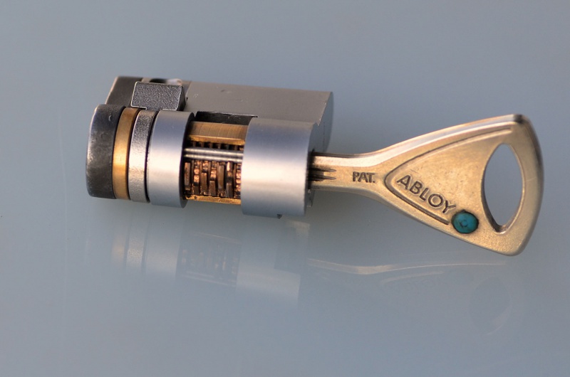 Файл:Abloy Protec нарезка1.jpg